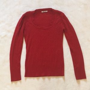 Red lightweight sweater